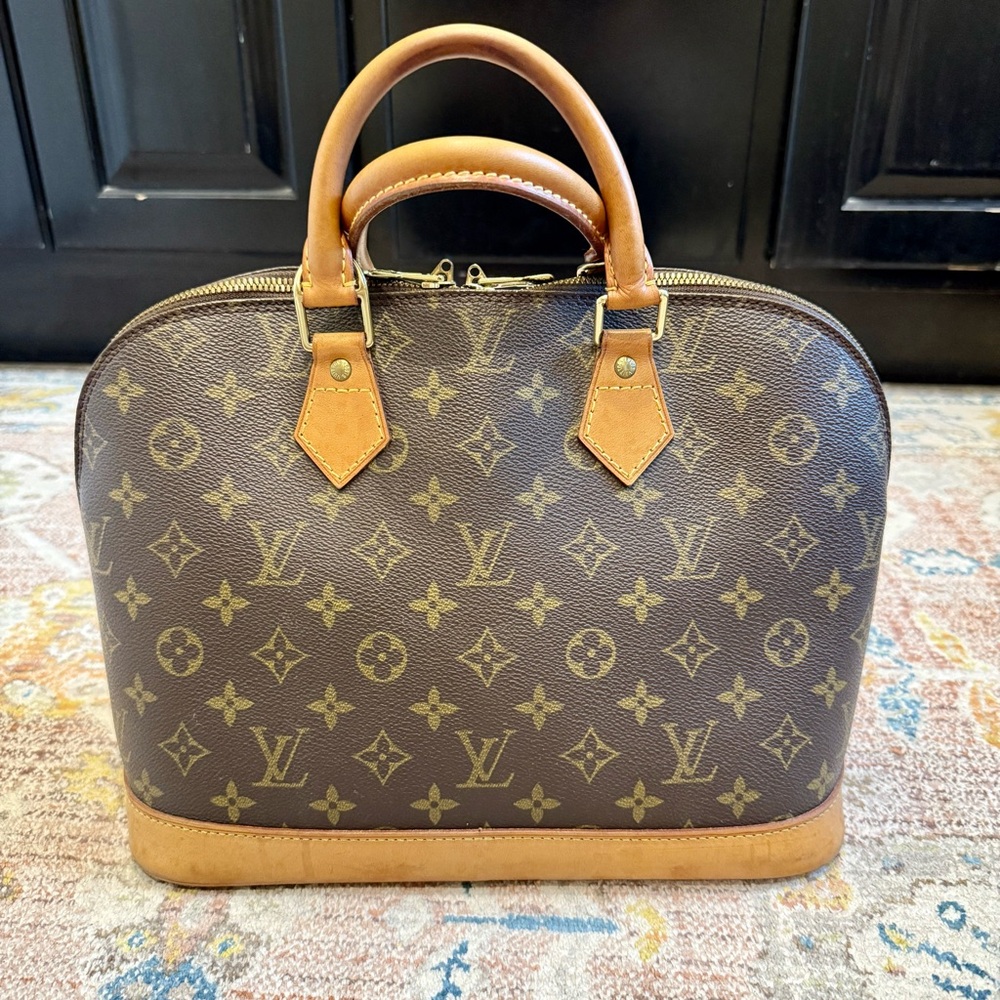 Vintage Classic Louis Vuitton Alma PM - Picture 2 of 15